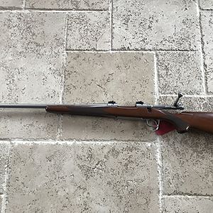 Left-hand M70 Classic Rifle