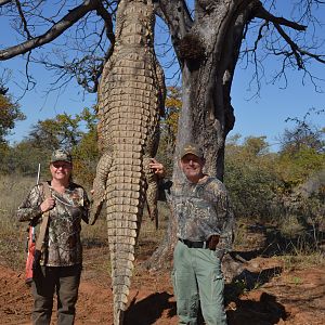 South Africa Hunting Crocodile
