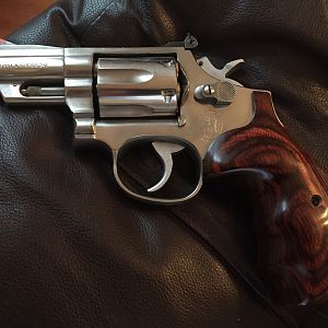 S & W Revolvers Model 66