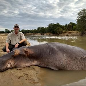Hunt Hippo Zambia