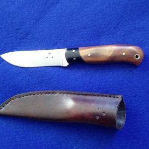 Mini Skinner Knife in Buffalo Horn and NZ Matai