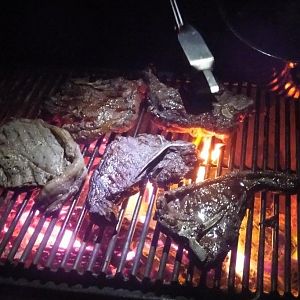 Steaks & BBQ