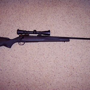 Weatherby Mark V Lightweight Mountain Rifle .30-06 & Leupold VX3 2.5-8x36 Riflescope