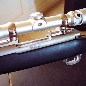 Winchester 70 Classic Stainless BOSS Rifle With Leupold VX3 Stainless .270 Riflescope