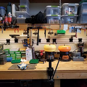 Reloading bench