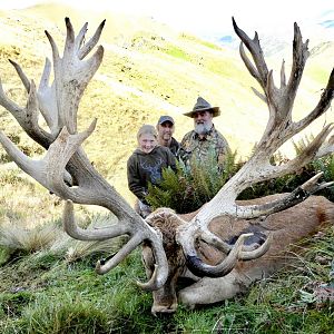 Hunt 608" Inch Red Stag in New Zealand