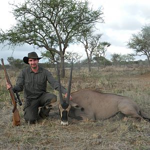 Hunting Fringe-eared Oryx in Masailand