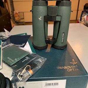 Swarovski EL Range 8 x 42 Binoculars