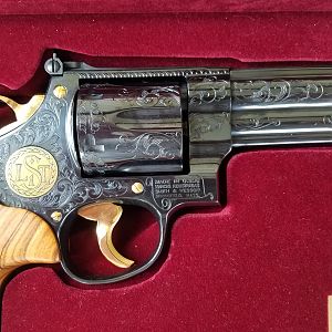 S&W Collector 44 Mag Revolver