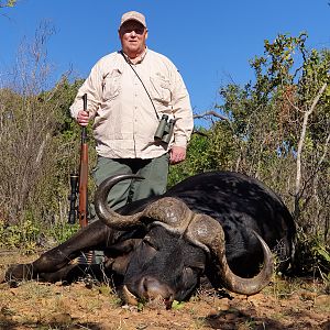 Hunt Cape Buffalo in South Africa