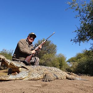 South Africa Hunt Crocodile