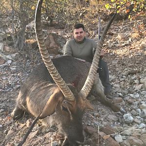 Hunt 32 5/8" Inch Waterbuck in South Africa