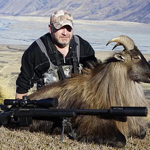 New Zealand Hunting Tahr