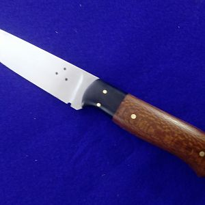 Light hunter Knife with Leopardwood over BuffaIo Horn