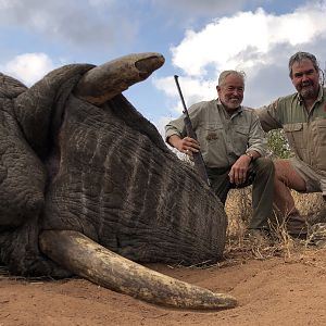 Hunt Elephant in Zimbabwe