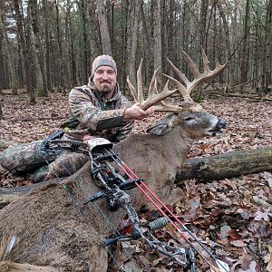 Hunt White-tailed Deer in Canada