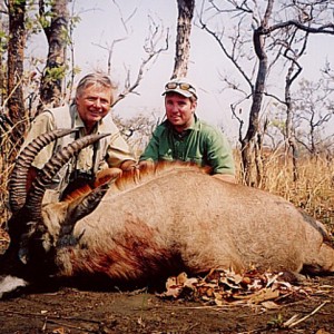 Bela Hidvegi with Roan hunted in Tanzania