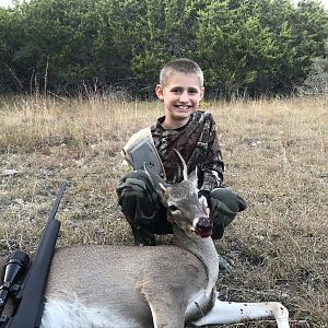 Hunt White-tailed Deer in Texas USA