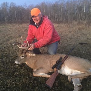 Canada Hunting White-tailed Deer