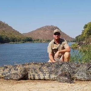 Zimbabwe Hunt Crocodile