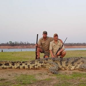 Zimbabwe Hunting Crocodile