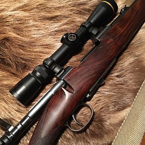 9x57 Rifle with 2,5-8x36 Leupold Scope