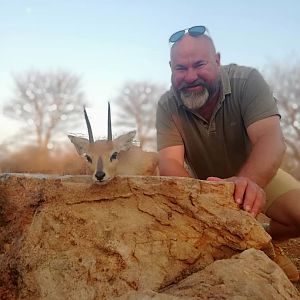 Hunt Steenbok in Botswana