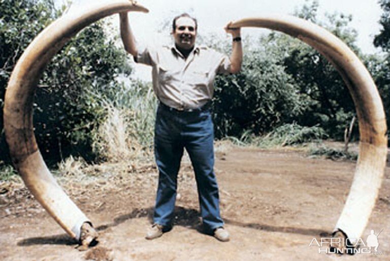 283lb Tusker