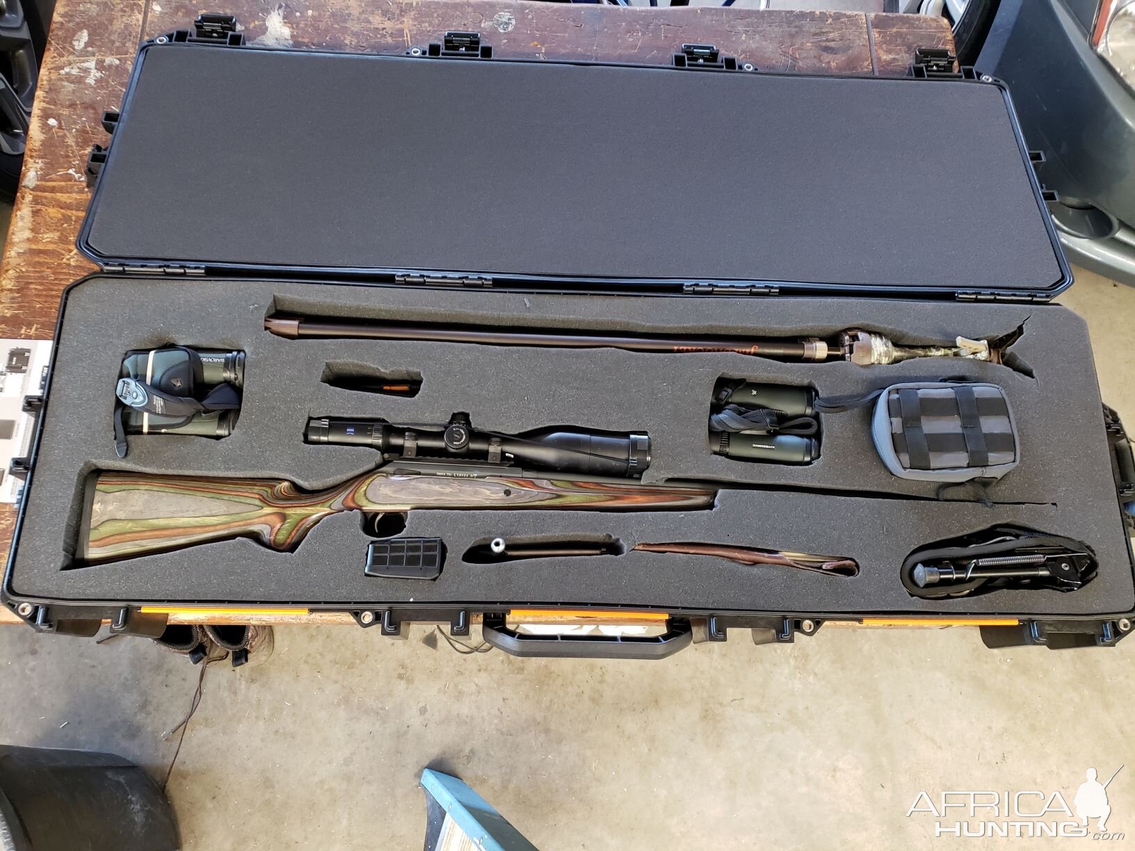 7 Mag Tikka Rifle in Gun Case