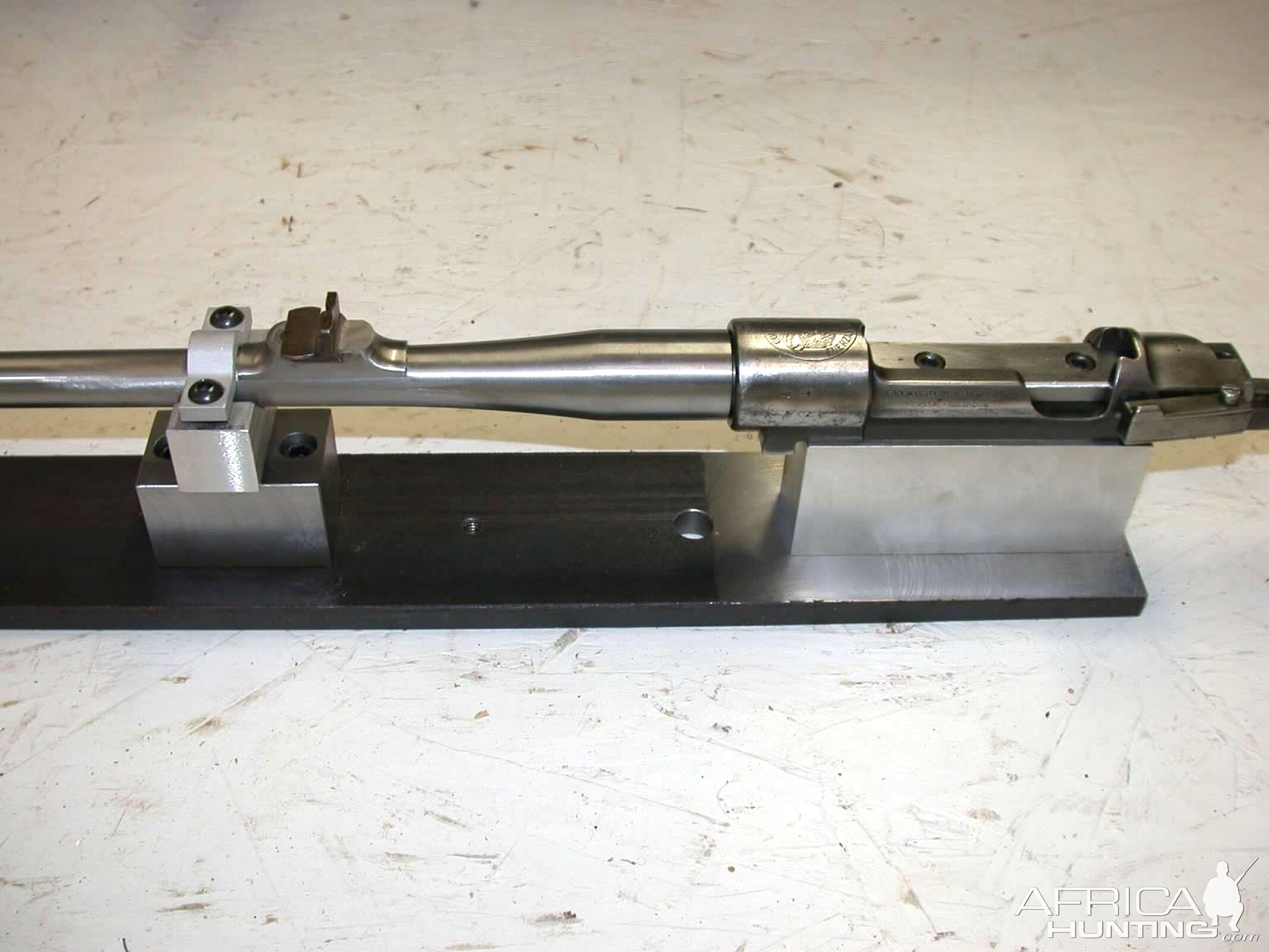 9.3x62 barrel hand screwed into a M98