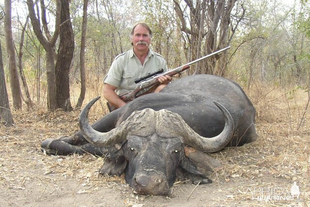 Buffalo Hunt Metetsi Zimbabwe