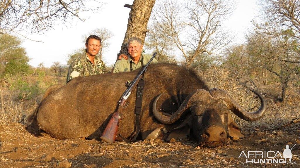 Buffalo hunt with McDonald Safaris