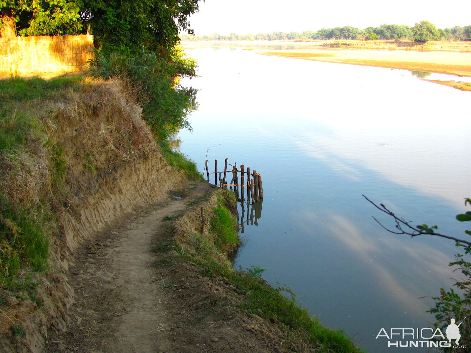 Crocodile cage at Chanjuzi built after croc grabbed Felix