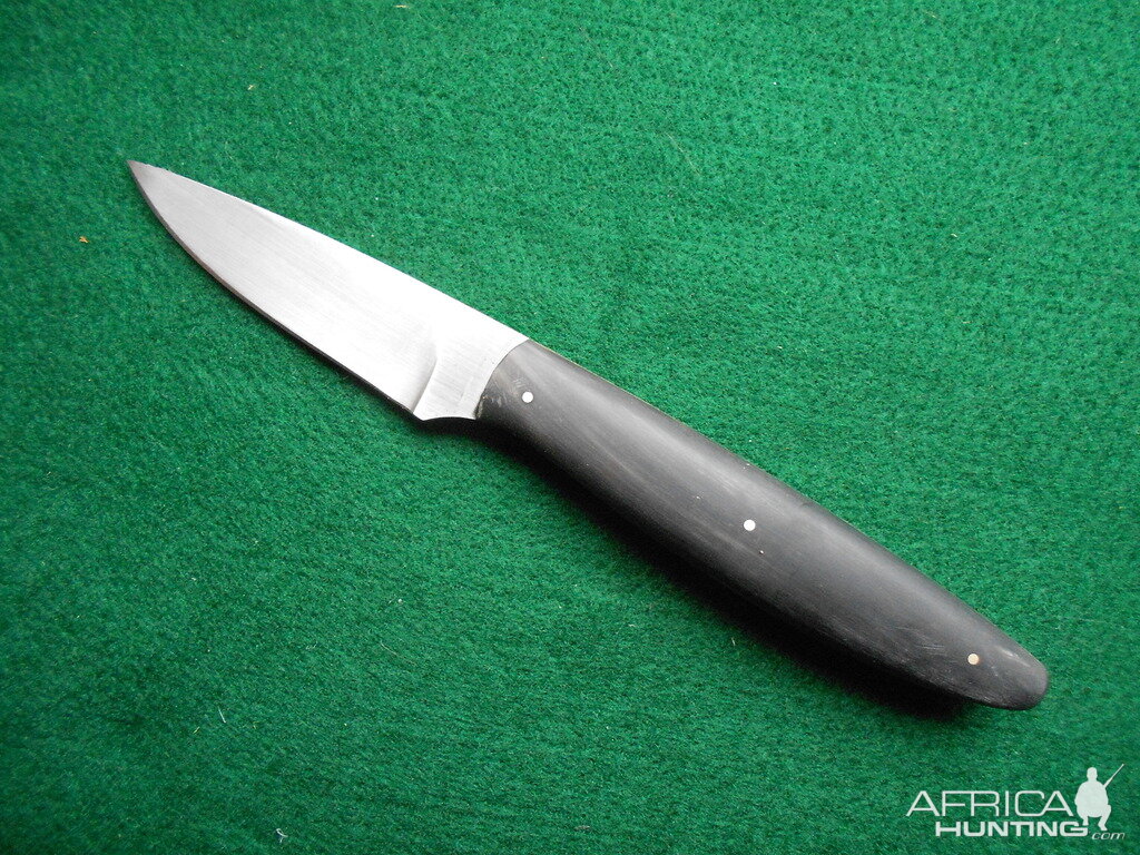 Field Scalpel with buffalo horn scales / 2 3/4 N690 blade