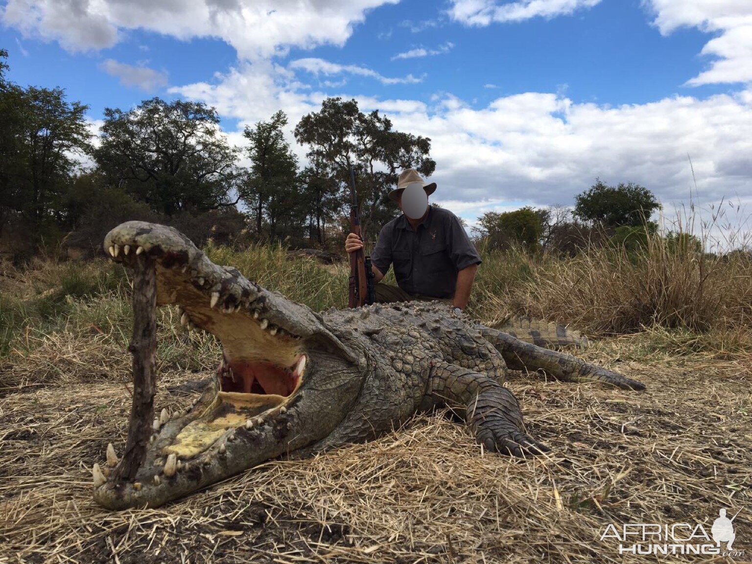 Hunt Crocodile in Matetsi Area Zimbabwe