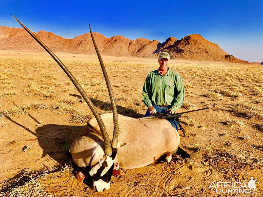 Hunt Gemsbok in Namibia