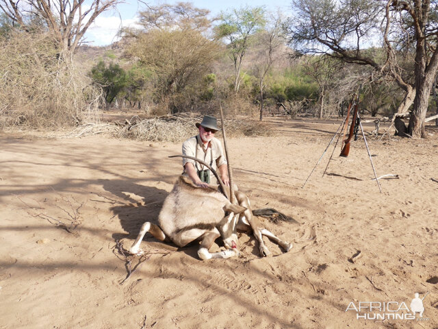 Hunt Gemsbok in Namibia