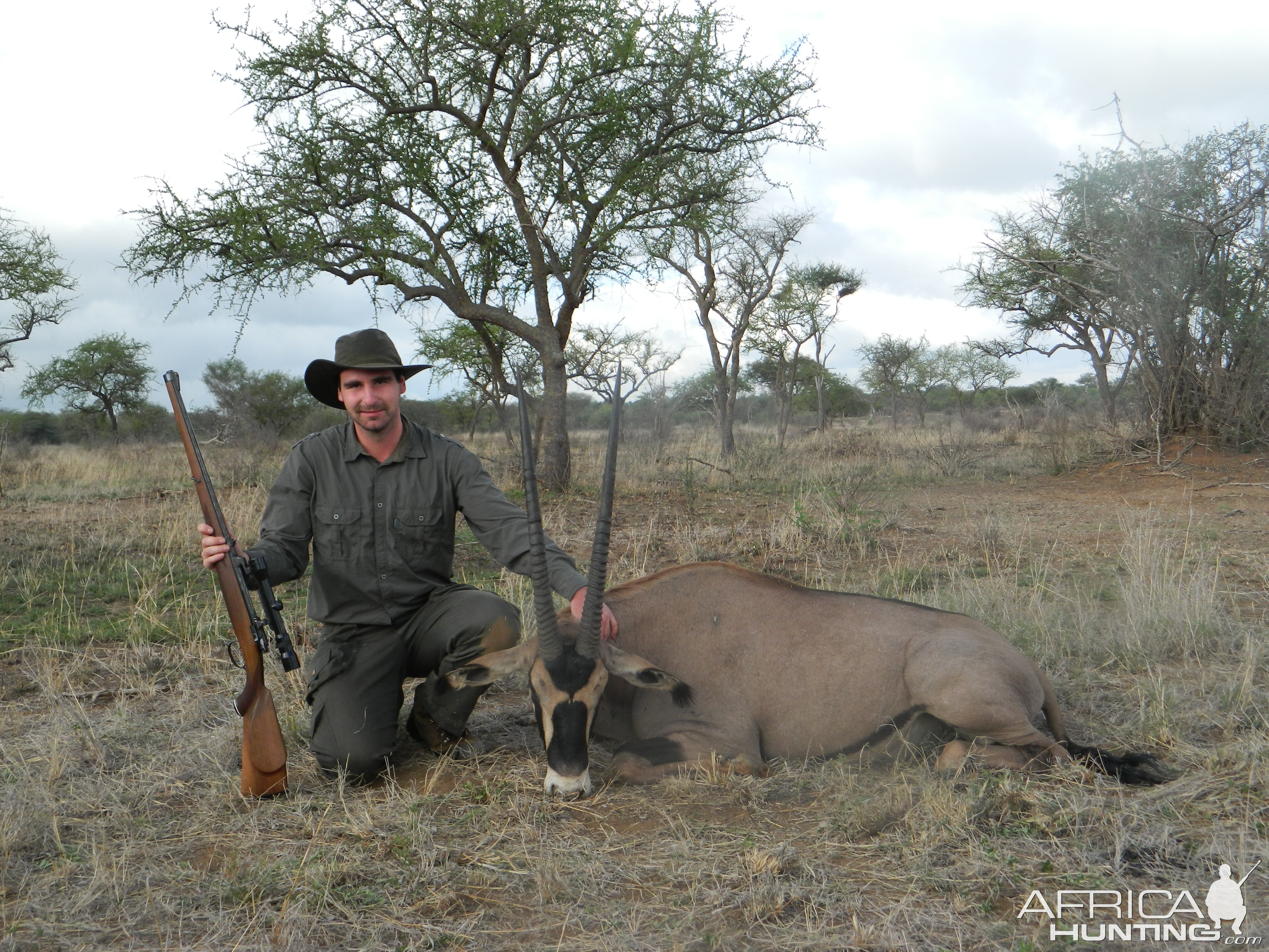 Hunting Fringe-eared Oryx in Masailand
