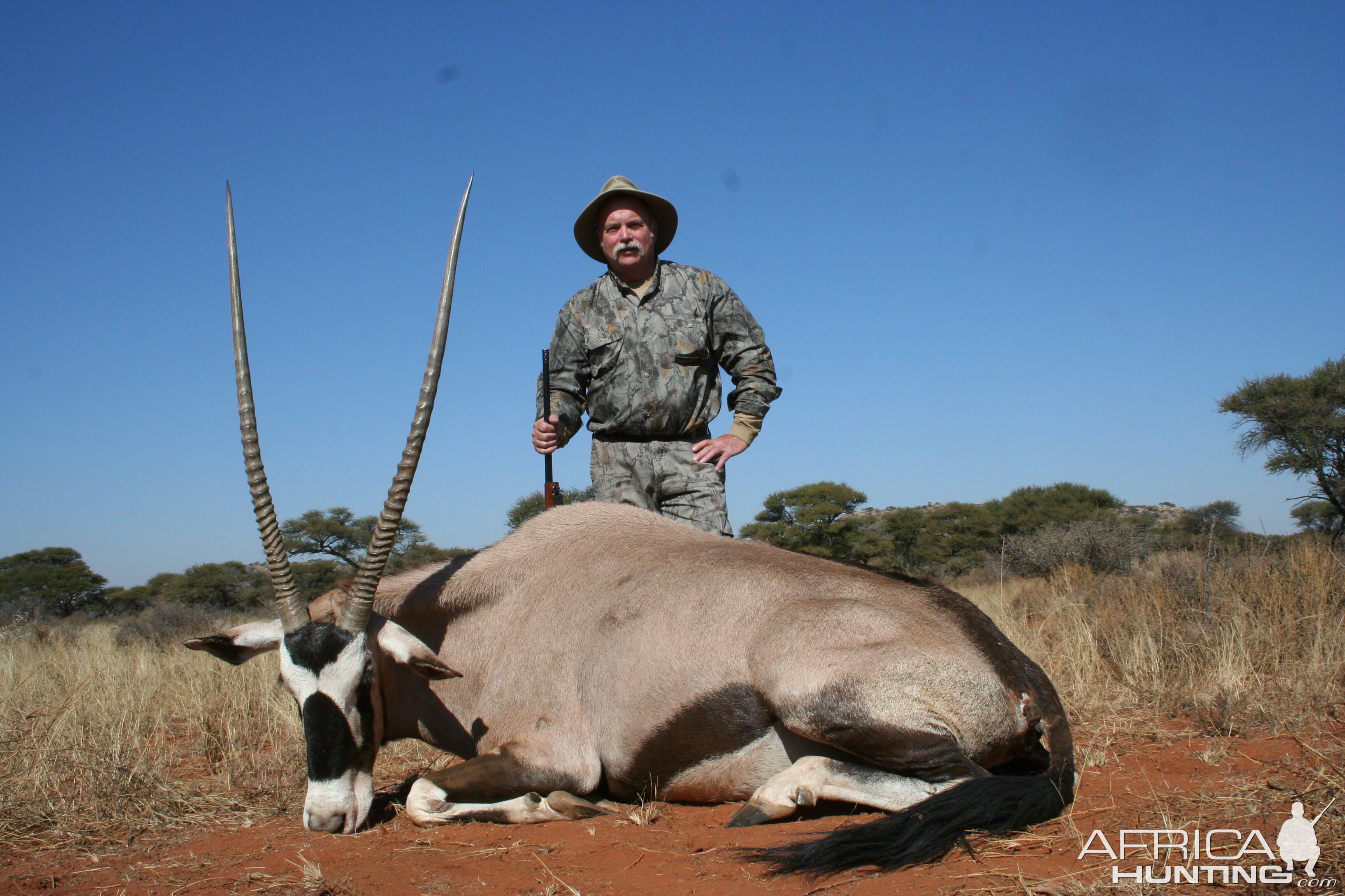 Hunting Gemsbuck with Wintershoek Johnny Vivier Safaris in SA