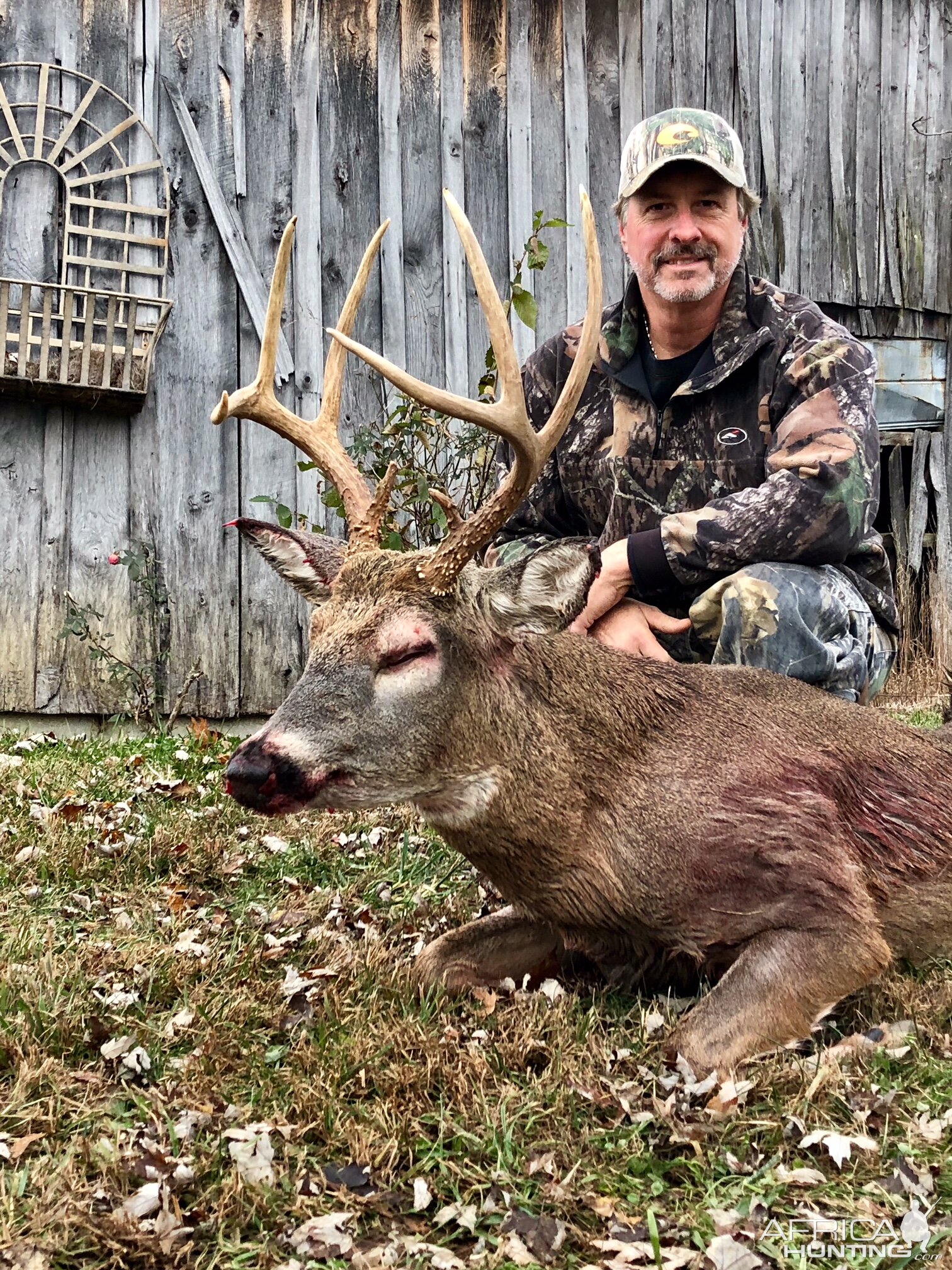 Hunting Great Western Kentucky Whitetail Deer in Kentucky USA