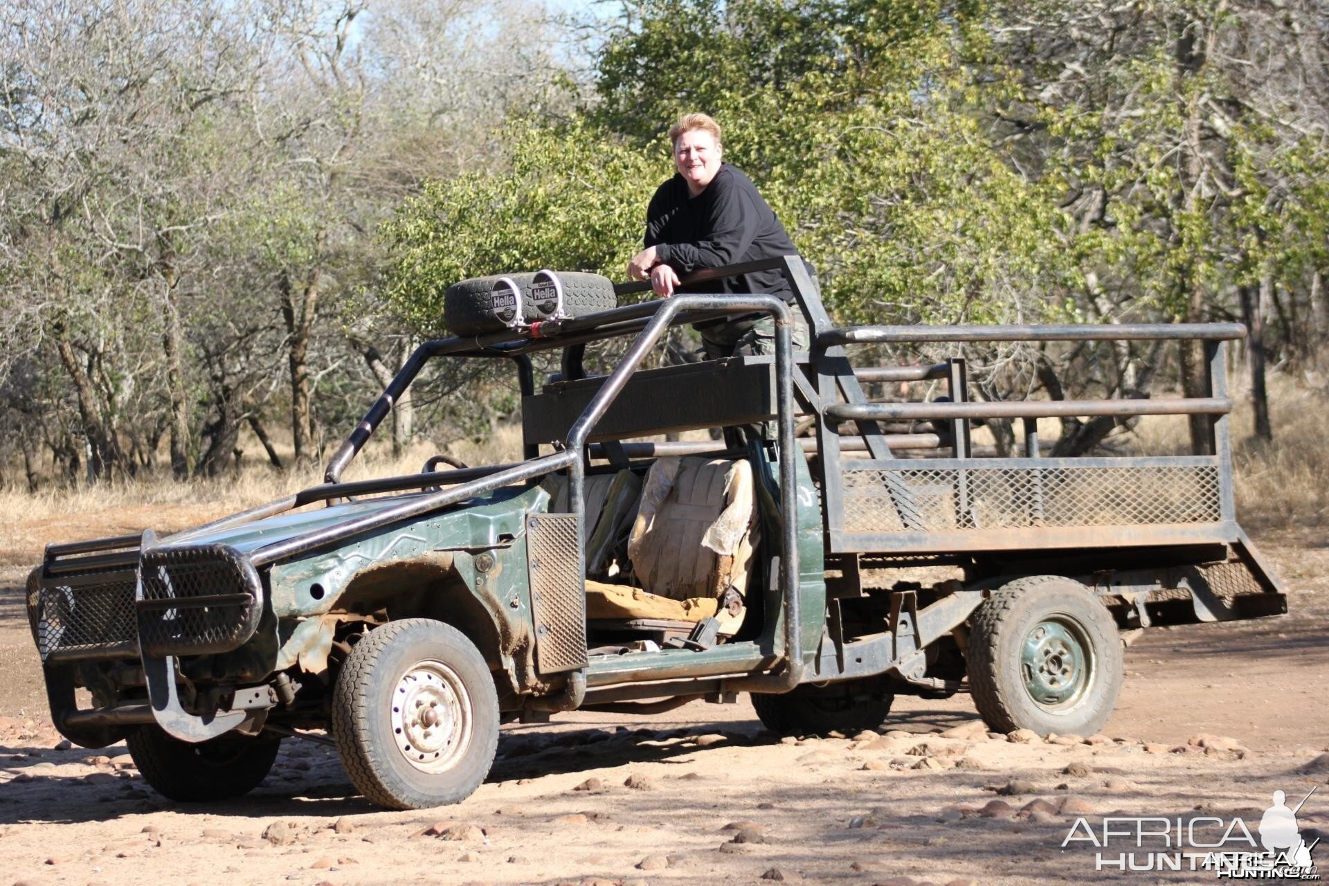 Hunting Vehicle at Dare to Bowhunt