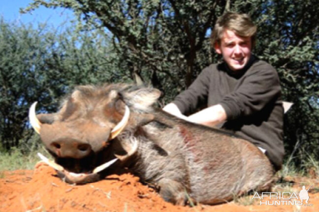 Hunting Warthog with Wintershoek Johnny Vivier Safaris in SA