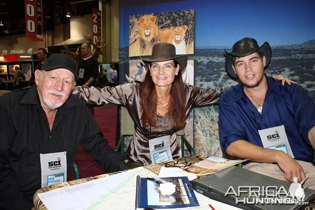 Jan, Annette & Alex at the Oelofse Safaris booth in Reno