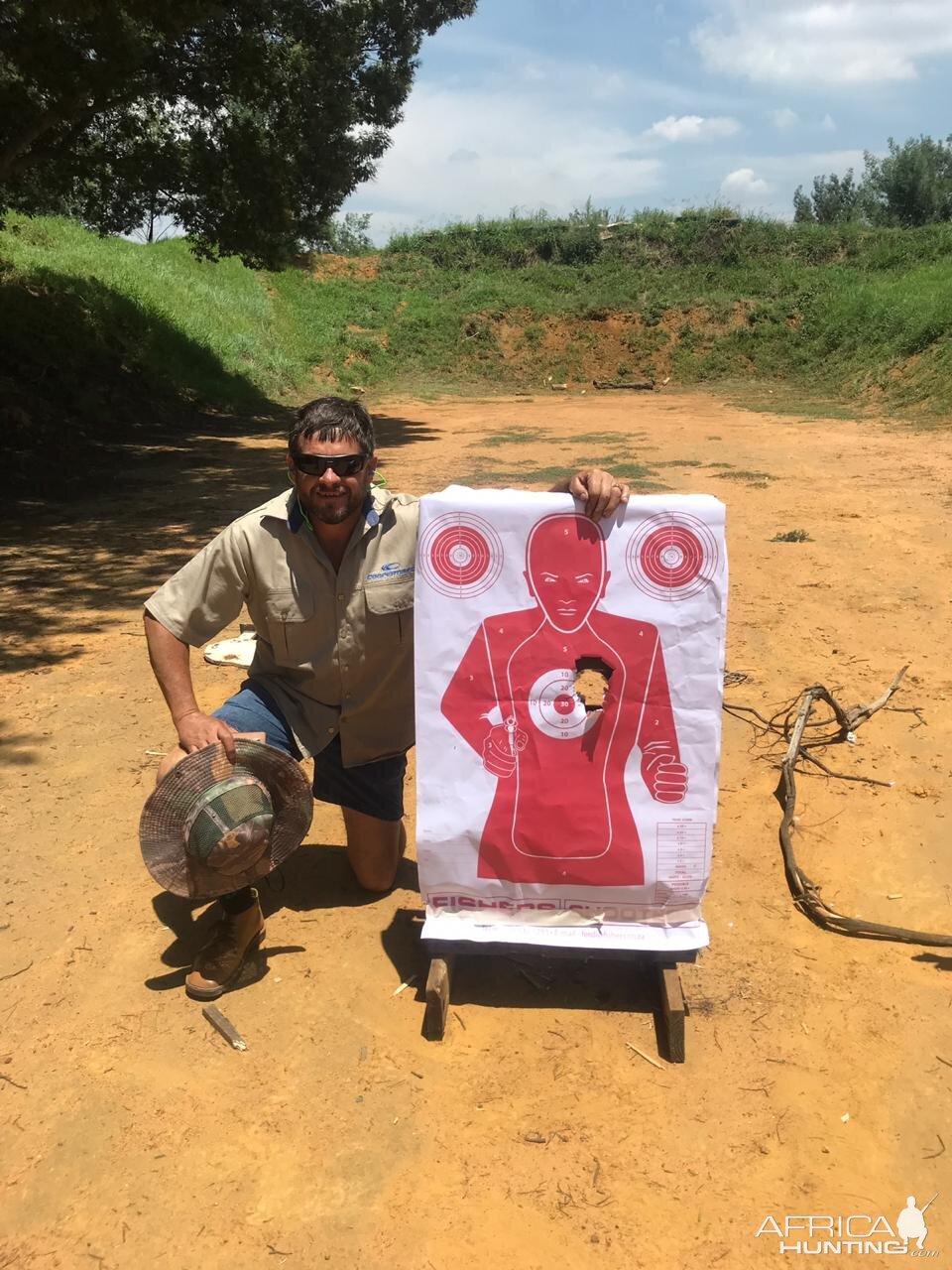 Johan Greyling shooting his self build canons with self made black powder