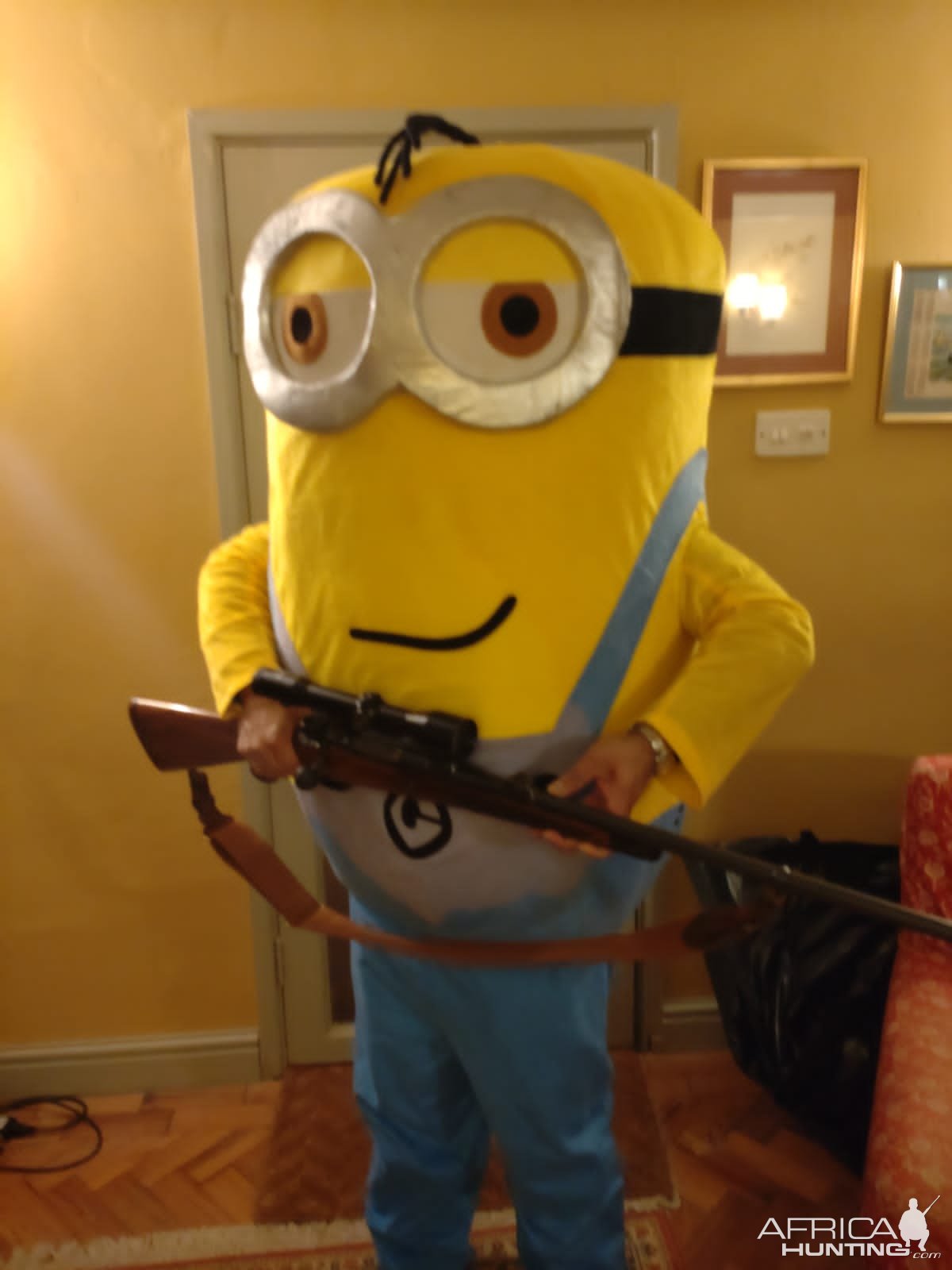 Minion Carrying a .375 Rifle
