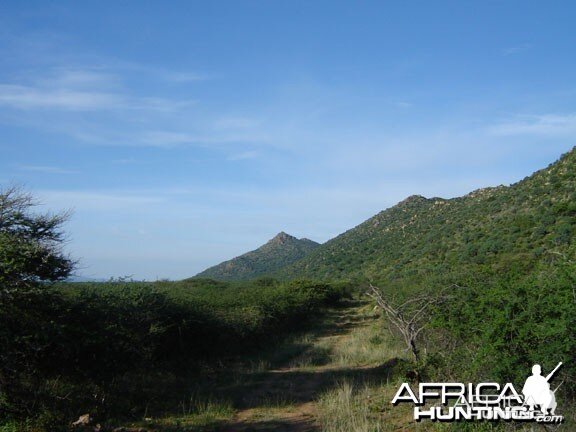 Ozondjahe Peak Mountain