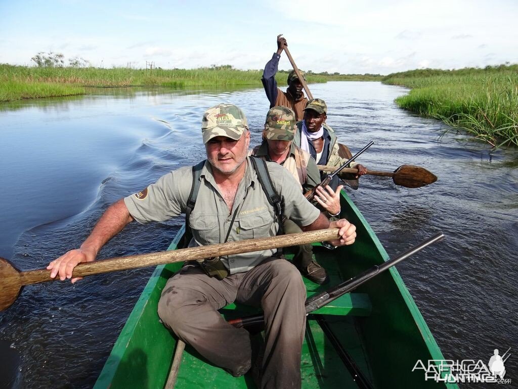 Reaching Machane by boat Hunting Uganda