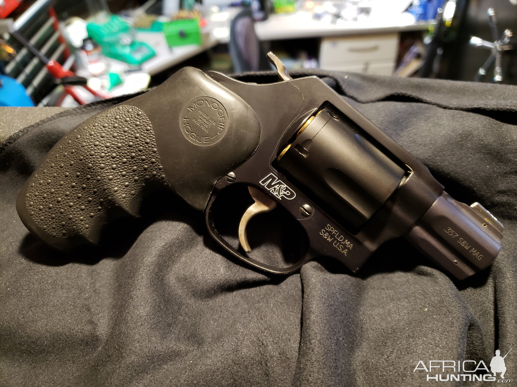 Smith & Wesson M&P 360, 357 Mag Revolver