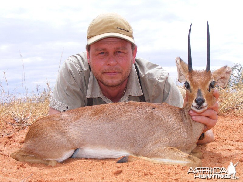 Steenbok hunt with Wintershoek Johnny Vivier Safaris