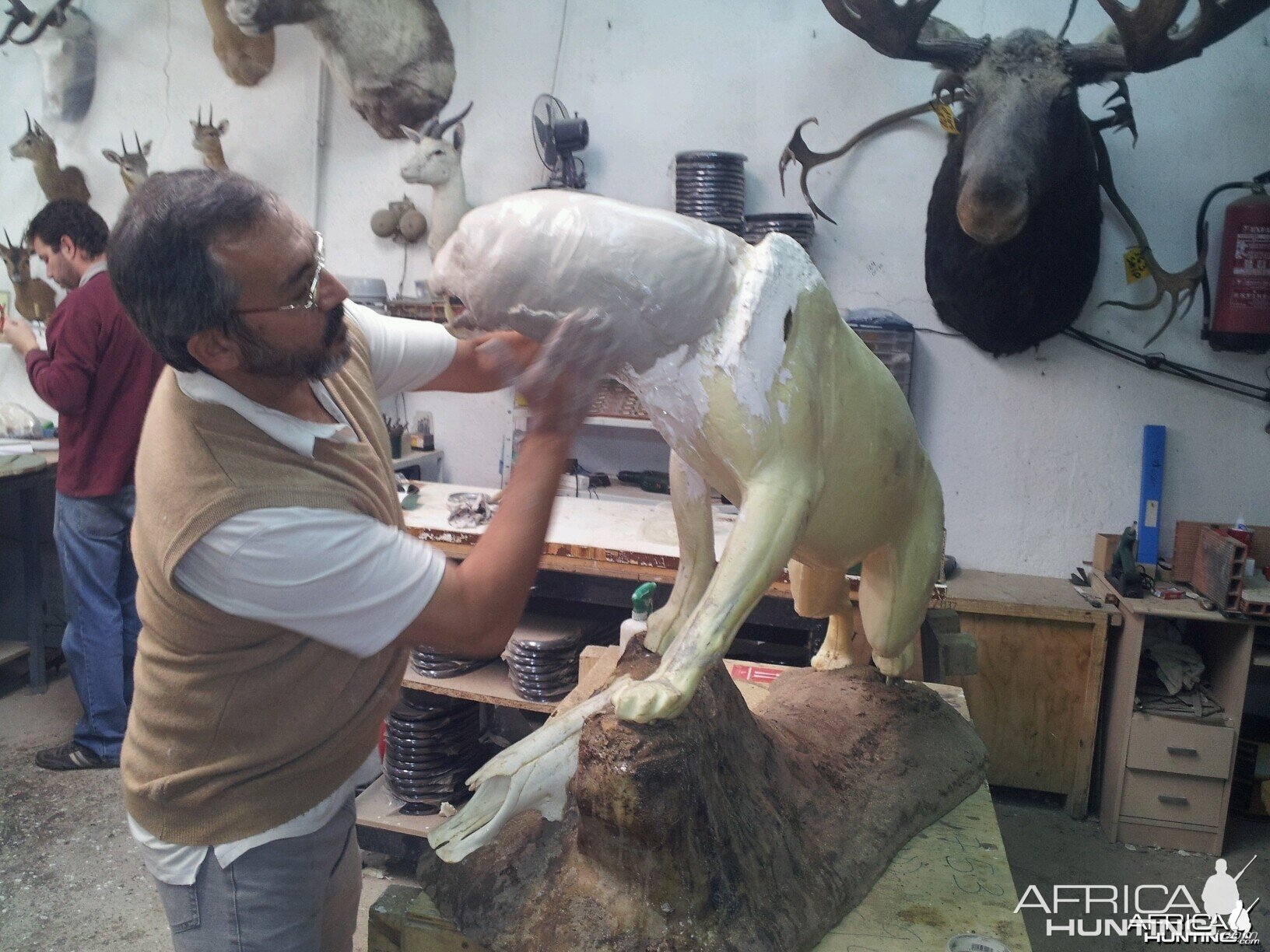 The artist... my friend Juan Carlos mounting the Leopard